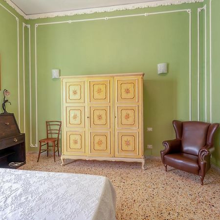 Dimora Anni 50 Apartment Lecce Luaran gambar