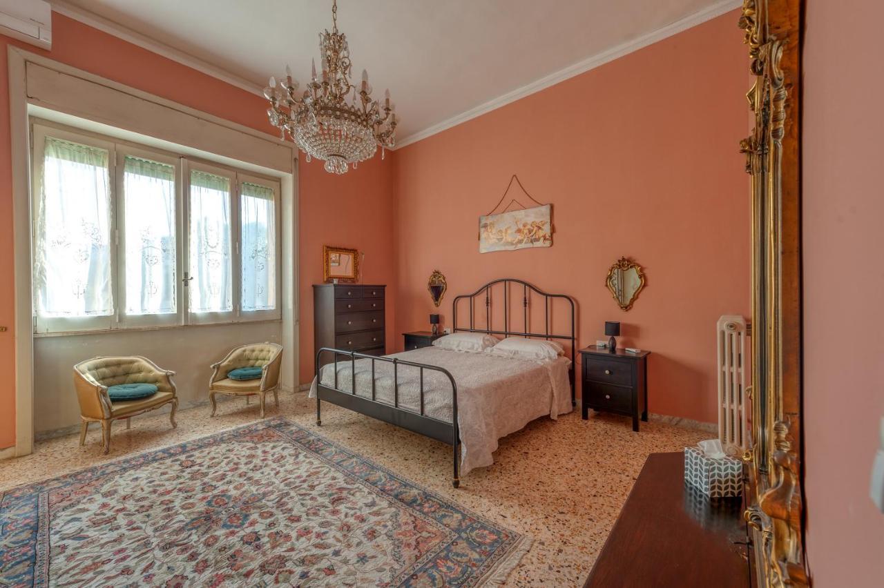 Dimora Anni 50 Apartment Lecce Luaran gambar