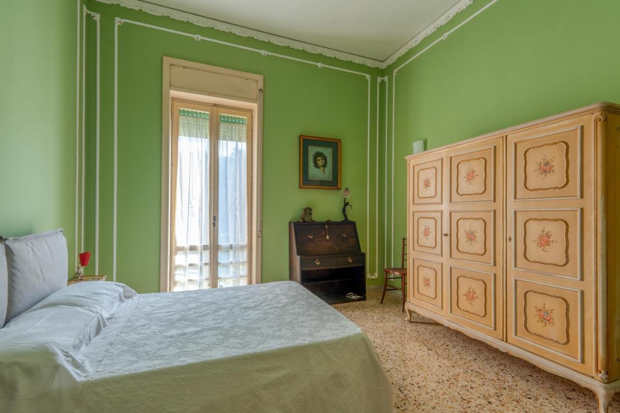 Dimora Anni 50 Apartment Lecce Luaran gambar
